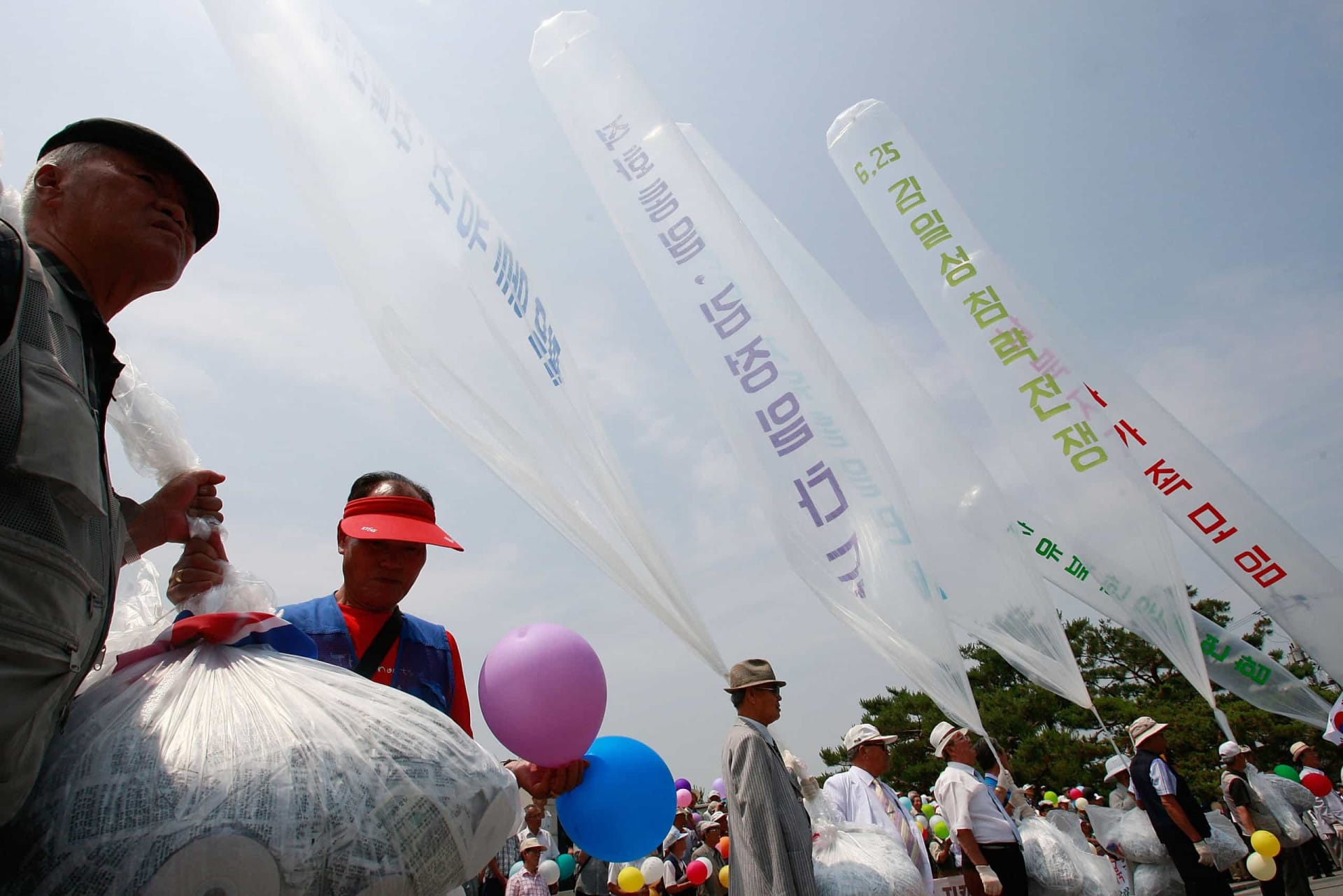 La Corée du Nord Suspend l'Envoi de Ballons Remplis de Déchets vers le Sud