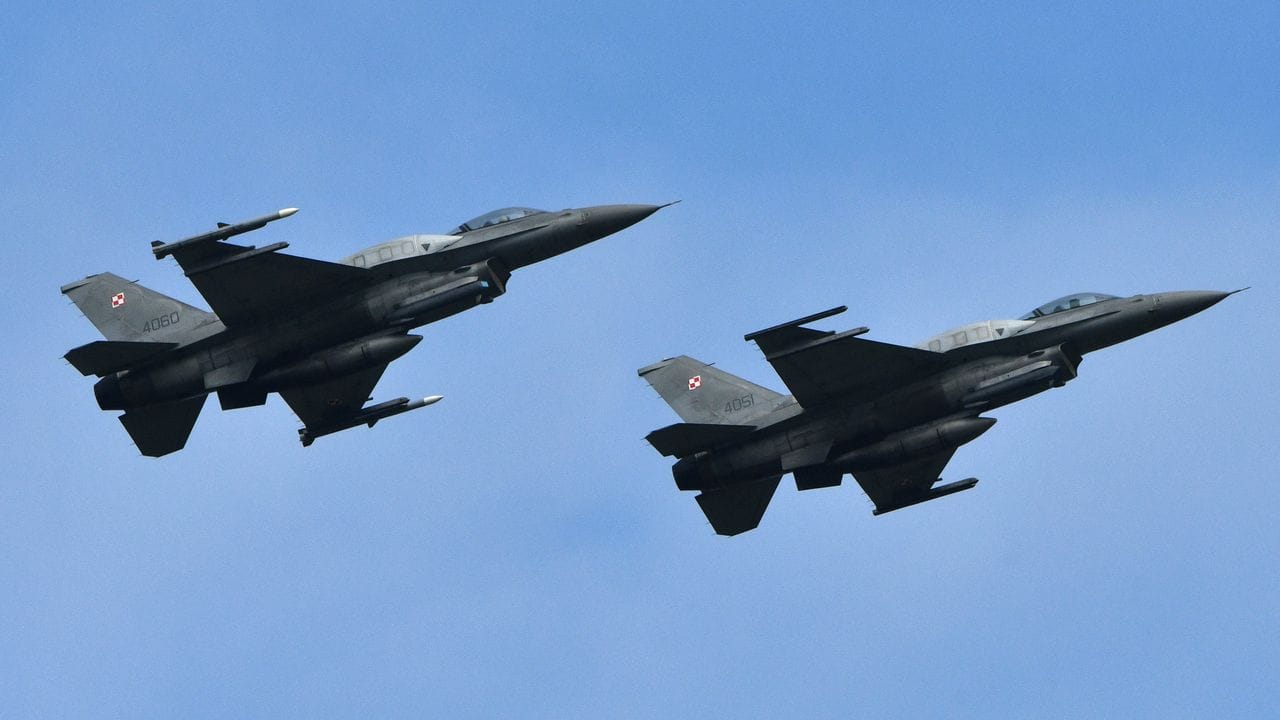 L'Usage Stratégique des F-16 : Pays-Bas et Ukraine en Première Ligne