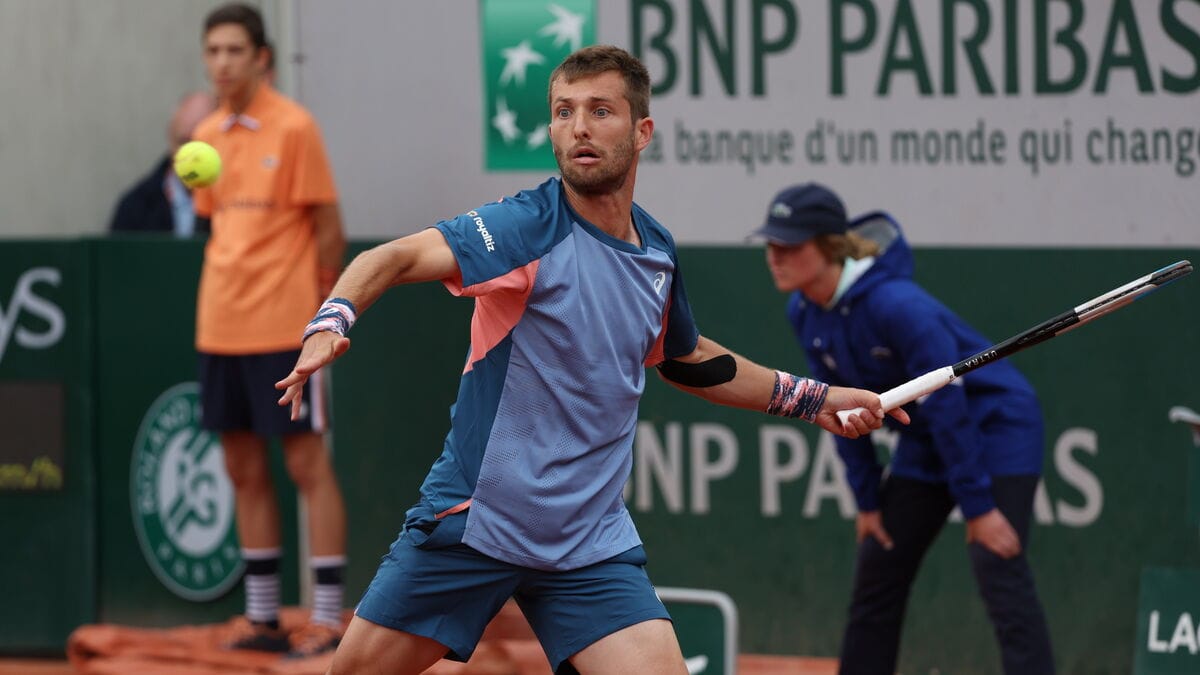 Corentin Moutet Dompté par Jannik Sinner à Roland-Garros