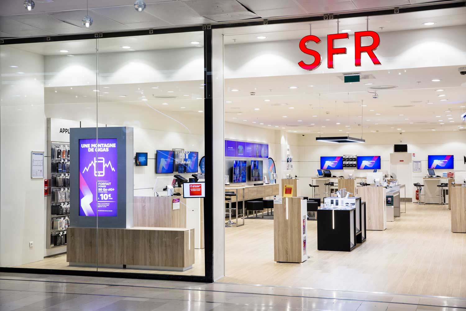 Hémorragie d'abonnés chez SFR : Une crise sans précédent pour l'opérateur